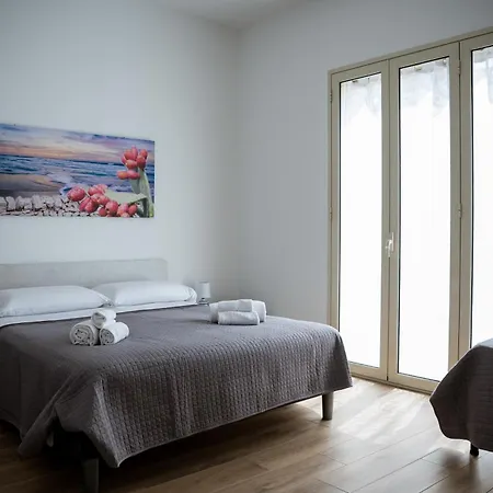 Lägenhet Beddamuri House Cefalù